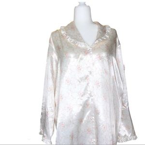 Satin nightgown, lined in fleece